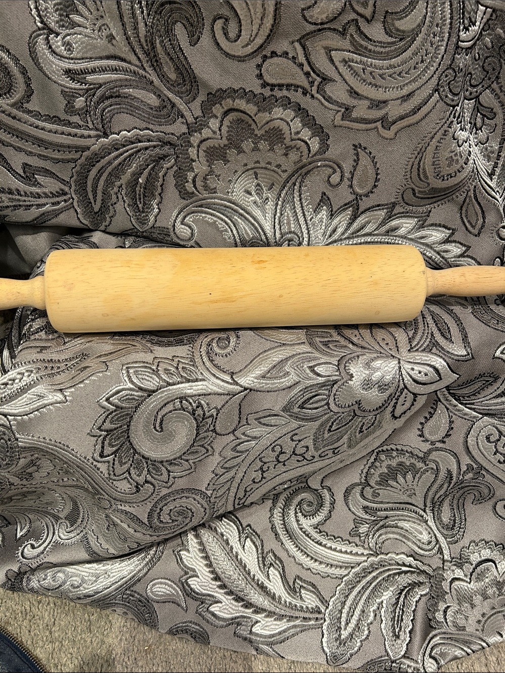 Source Unknown Light Wood Rolling Pin